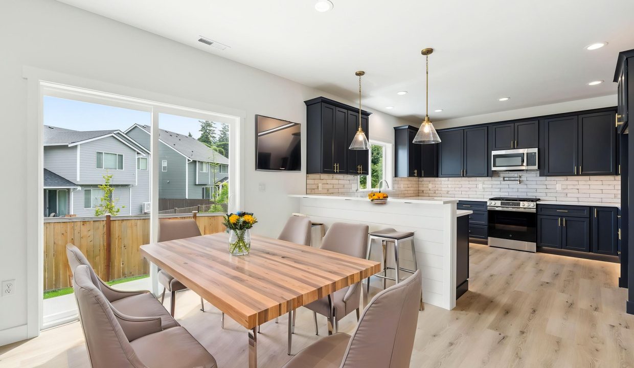 16-web-or-mls-CS2026-6644KyodiCtSE-11 virtually staged